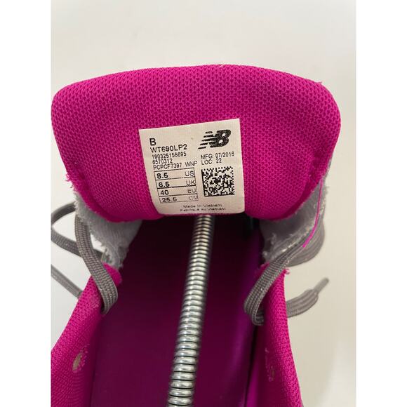 New Balance Lightweight Trail Sneakers Gray Pink Women's Size 8.5 - Picture 8 of 8